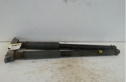 Ford Focus ST DA3 Bj.09 Satz Sto&szlig;d&auml;mpfer Hinterachse 6M5Y18080AAE